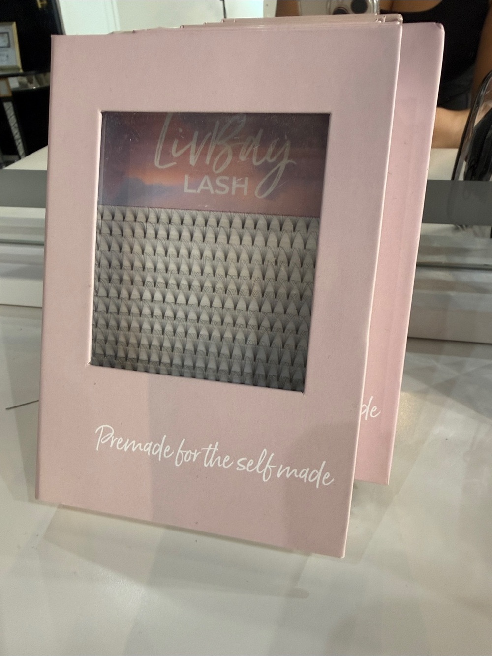 LivBay Lash Premade Lash Fans - Pink Packaging